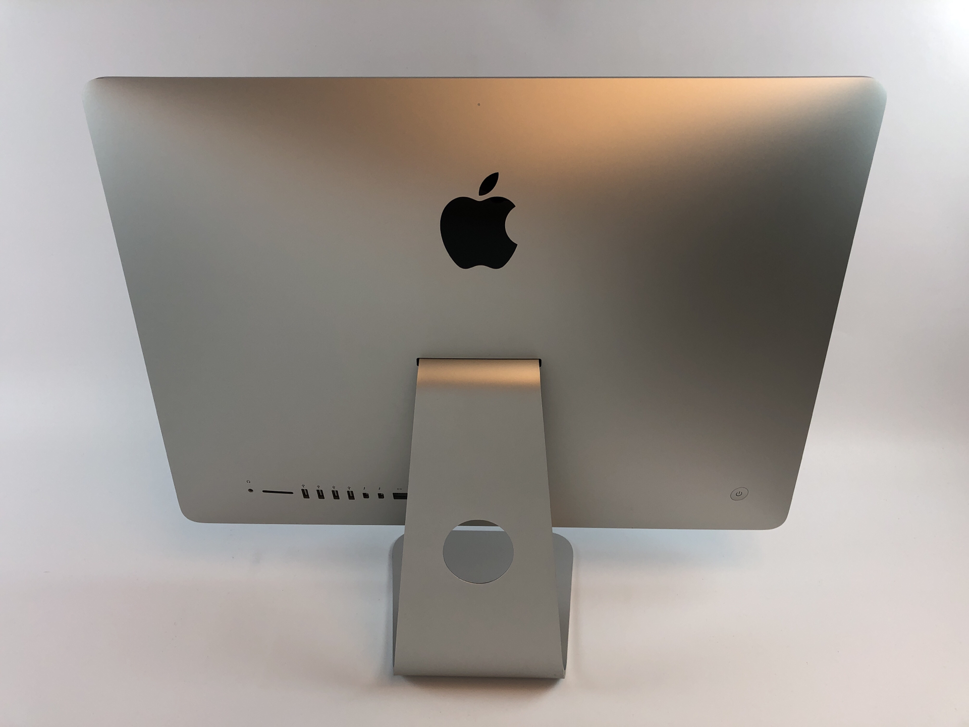 iMac 21.5" Intel QuadCore i5 2.7 GHz / 8 GB RAM / 1 TB Fusion Drive